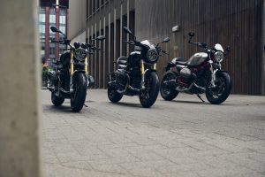 BMW R 12 und R 12 nineT 2025 – drei Modelle nebeneinander