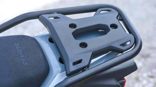 CFMoto 250 Dual – Gepäckträger mit Haltebügeln am Heck, Draufsicht