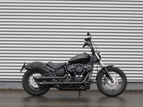 dsc01987-harley-street-bob-2018-kennzeichenhalter-mittig_89db23d40404d475dc34d5b4c582dd93_300dpi