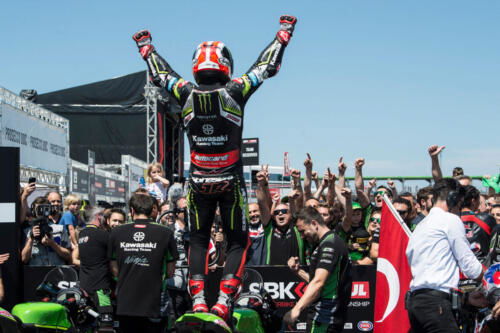 hi_06_Misano_WorldSBK_2019_Sunday_Rea__GB47125_copia_2