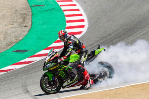 hi_08_LagunaSeca_WSBK_Race2_Rea__MP42710_copia_2