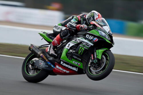 hi_R11_Magny_Cours_WorldSBK_2016_Free_Practice_Rea_GB46840_copia_2