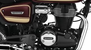 Honda CB350C Special Edition 2026 – Luftgekühlter 348-cm³-Einzylinder mit Kühlrippen, Chromdeckel und Honda-Logo auf dem Motordeckel