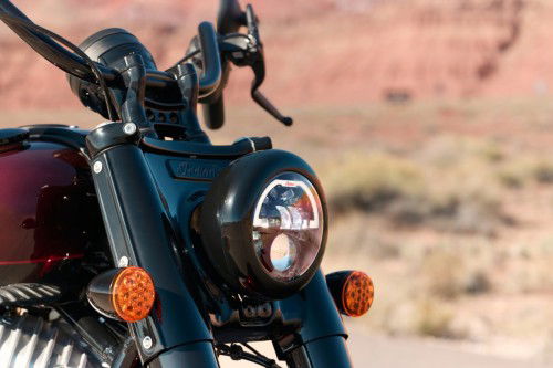 indian-2026-chief-vintage-125th-03-detail-scheinwerfer