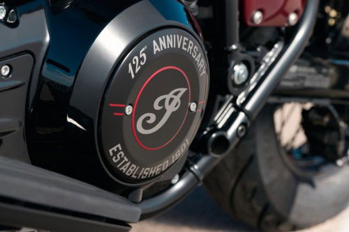 indian-2026-chief-vintage-125th-09-detail-125th-motordeckel