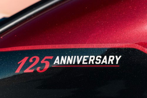 indian-2026-chief-vintage-125th-24-detail-tank-125-anniversary-schriftzug