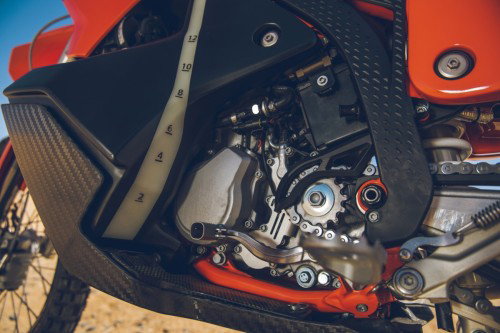 KTM 450 Rally Replica 2027 – Schwingen-Umlenkung und Federbein-Anbindung