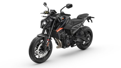 KTM 790 Duke 2027 in Schwarz – Studio-Aufnahme der Frontpartie von links vorne vor weißem Hintergrund