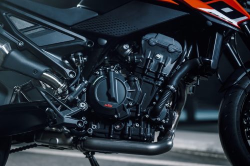 KTM 790 Duke 2027 – Detailaufnahme des Reihenzweizylinder-Motors
