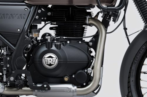 Royal Enfield Himalayan 440 2026 – Detailansicht des Motors von der rechten Seite mit Royal-Enfield-Logo und 21-Zoll-Vorderrad
