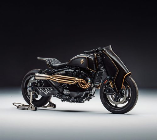 Rough Crafts Caliber Royale – das Individual-Umbauprojekt von Winston Yeh, das als Vorlage fuer die Shotgun 650 x Rough Crafts diente (Hintergrundmaterial, NICHT das Seriemodell) – Studioaufnahme mit bronzefarbenen Auspuffkruemmern und Halbverkleidung