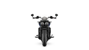 Triumph Rocket 3 GT 2024 – Studio-Frontansicht in Pacific Blue