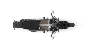 Triumph Rocket 3 Storm R 2027 in Ironstone und Storm Grey – Draufsicht vor weißem Studiohintergrund