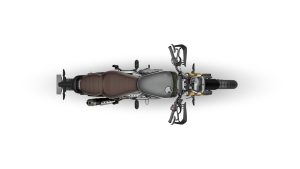 Triumph Scrambler 400 X 2027 in Matt Pewter Grey mit Matt Khaki Green – Draufsicht vor weißem Studiohintergrund
