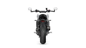 Yamaha XSR900 2027 – Studioaufnahme Heckansicht in Neon White