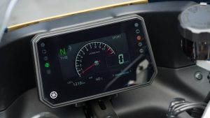 Yamaha XSR900 GP 2027 – TFT-Display mit analoger Drehzahlanzeige im Retro-Design
